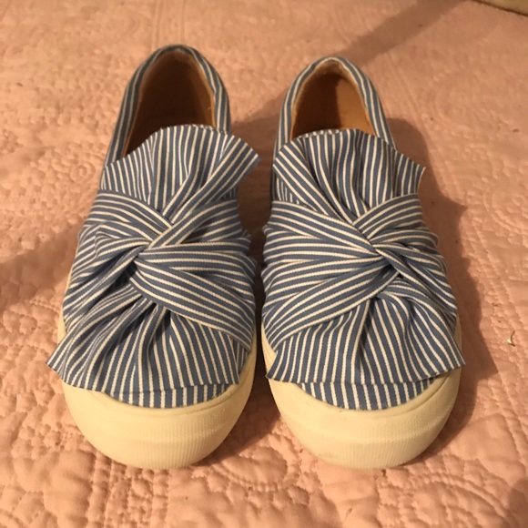 Slip on Shoes - Picture 2 of 2